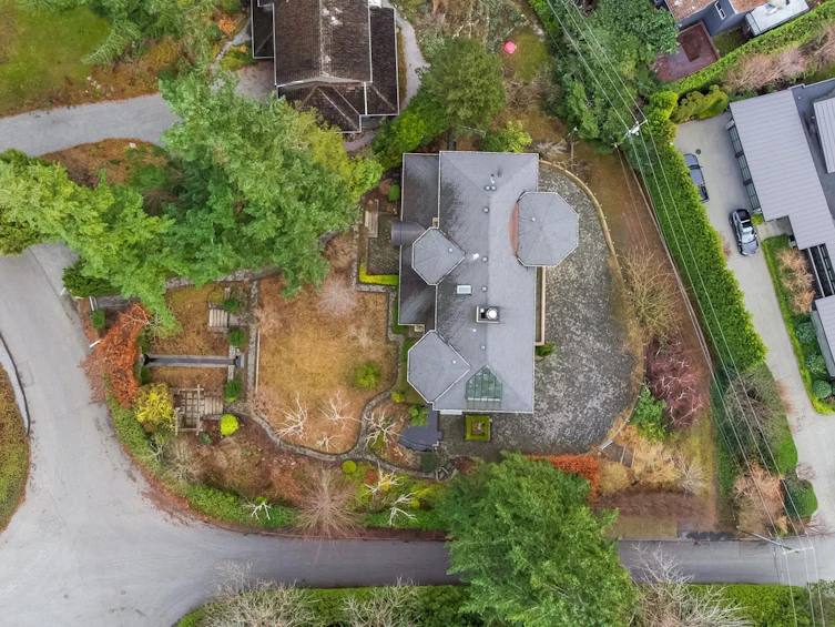 6220 Summit Avenue, West Vancouver, BC, V7W 1Y2 - 37