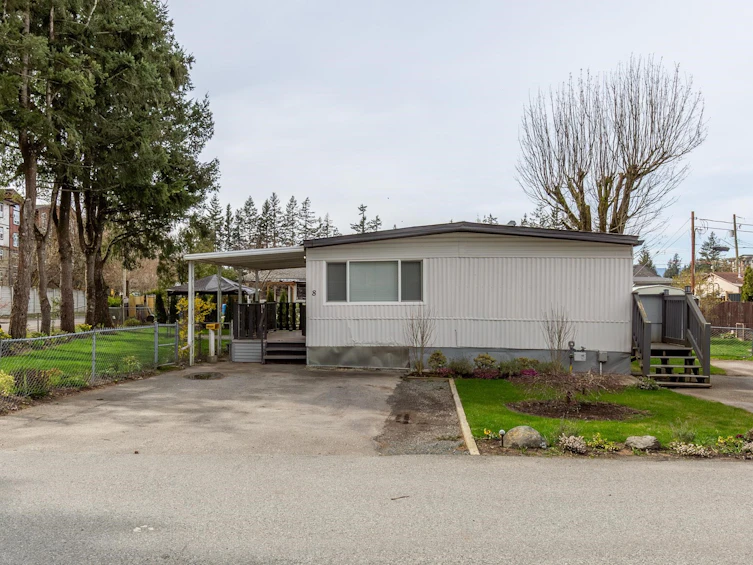 8-45715 Alma Avenue, Chilliwack, BC, V2R 3M5 - 3