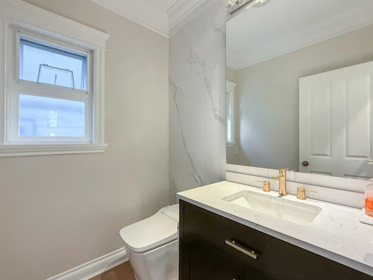 1458 William Avenue, North Vancouver, BC, V7L 4G2 - 10