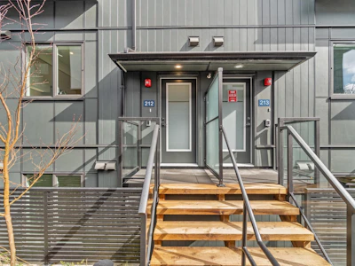 210-7161 17th Avenue - 4