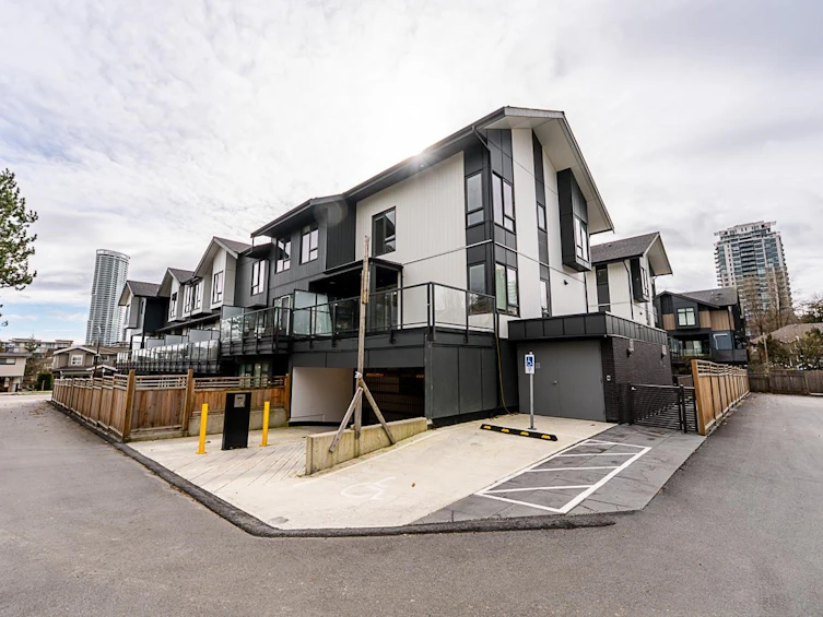 210-7161 17th Avenue, Burnaby, BC, V3N 0K1 - 29