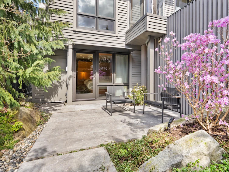 2564 W 1st Avenue, Vancouver, BC, V6K 1G7 - 36