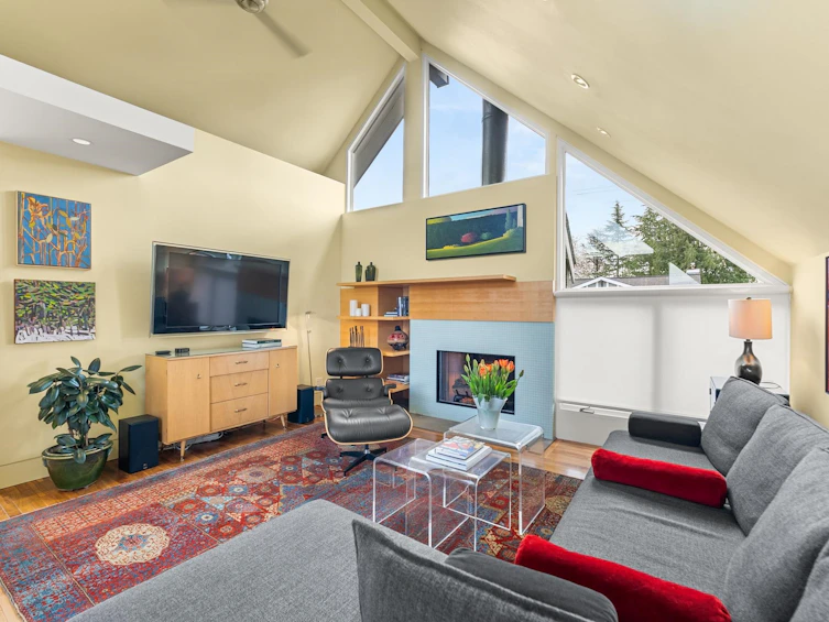 2564 W 1st Avenue, Vancouver, BC, V6K 1G7 - 24