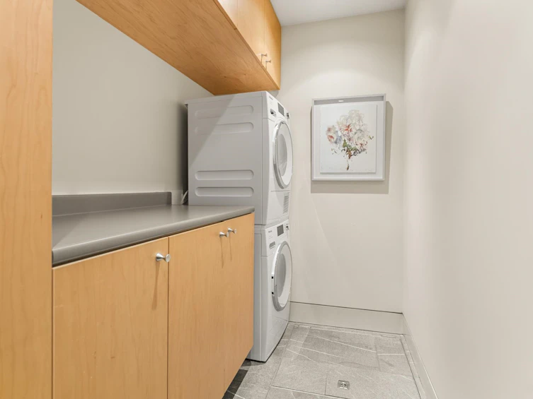 2564 W 1st Avenue, Vancouver, BC, V6K 1G7 - 30