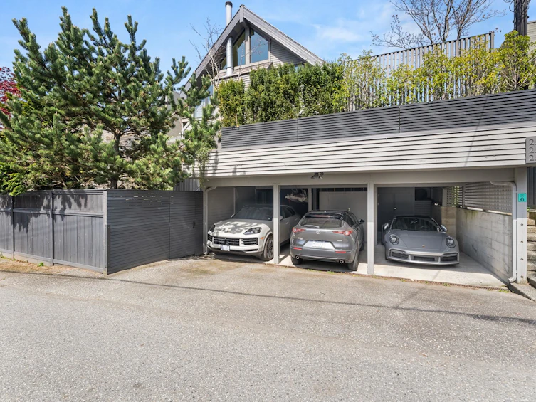 2564 W 1st Avenue, Vancouver, BC, V6K 1G7 - 38
