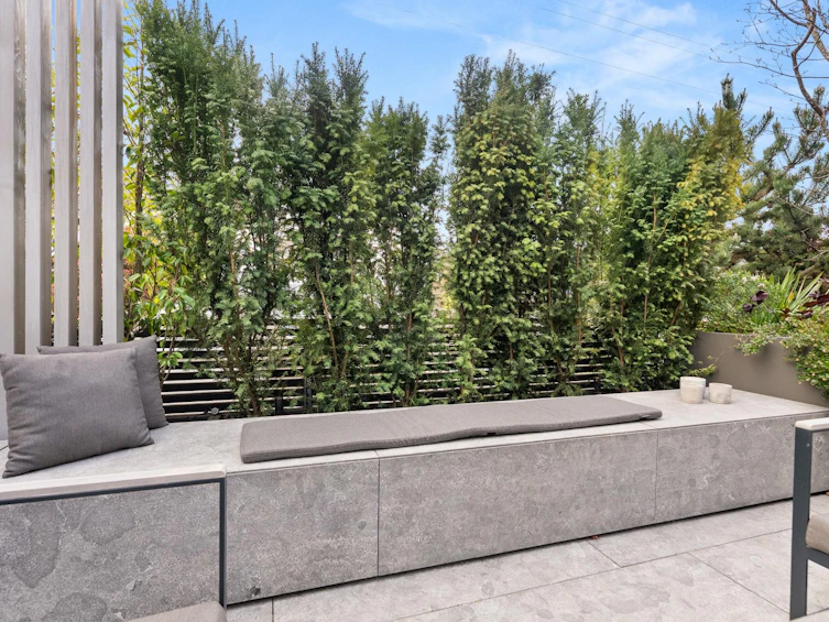 2564 W 1st Avenue, Vancouver, BC, V6K 1G7 - 12