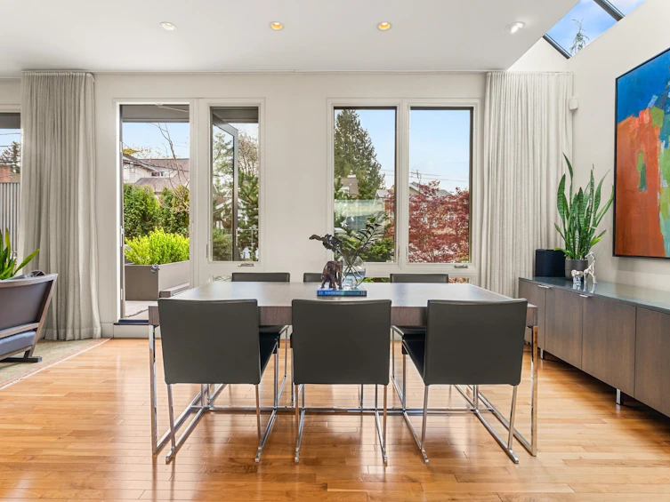 2564 W 1st Avenue, Vancouver, BC, V6K 1G7 - 14