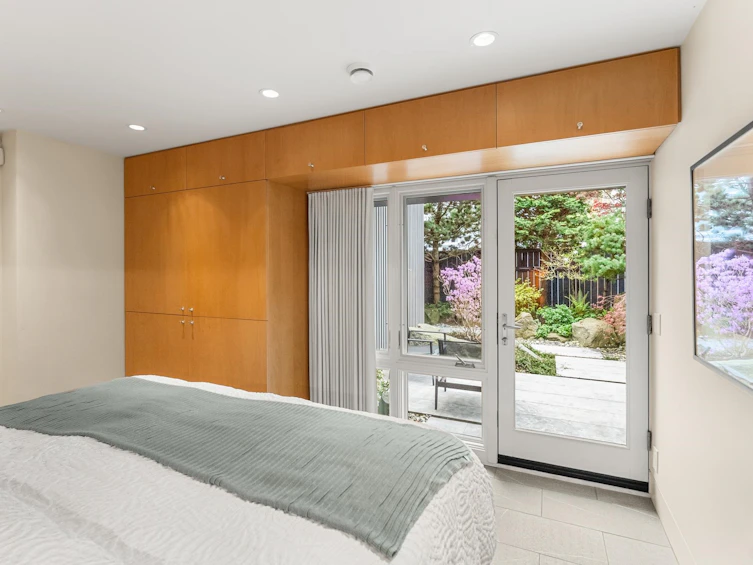 2564 W 1st Avenue, Vancouver, BC, V6K 1G7 - 33