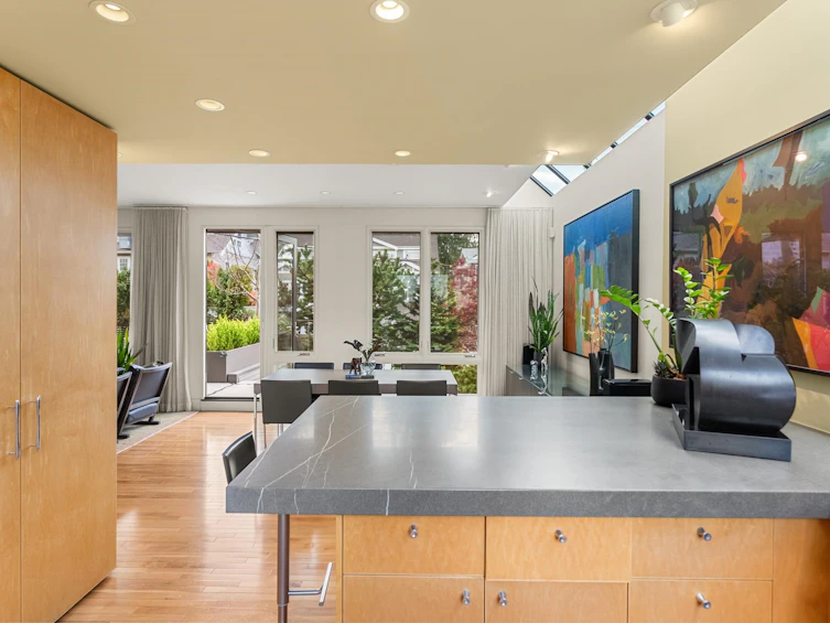 2564 W 1st Avenue, Vancouver, BC, V6K 1G7 - 20