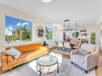4-10392 240a Street - 5