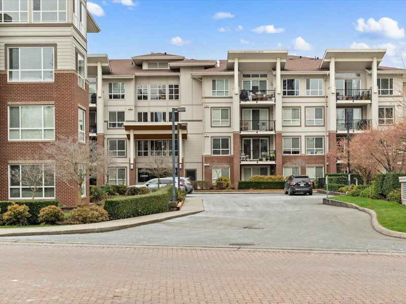 402 - 3192 Gladwin Road, Abbotsford BC V2T 6M9
