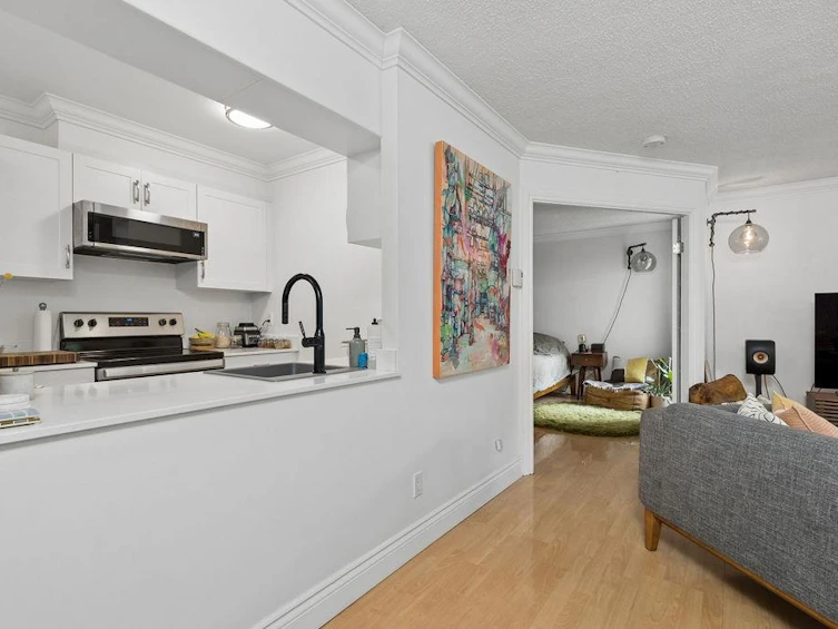202-1220 Barclay Street, Vancouver, BC, V6E 1H3 - 8