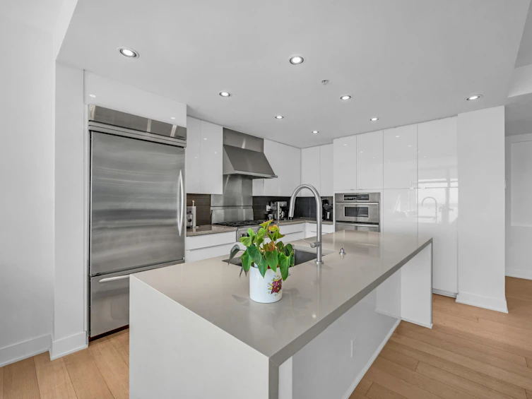 401-3315 Cypress Place, West Vancouver, BC, V7S 3J7 - 10
