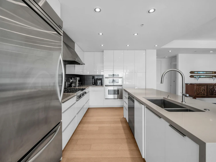 401-3315 Cypress Place, West Vancouver, BC, V7S 3J7 - 11
