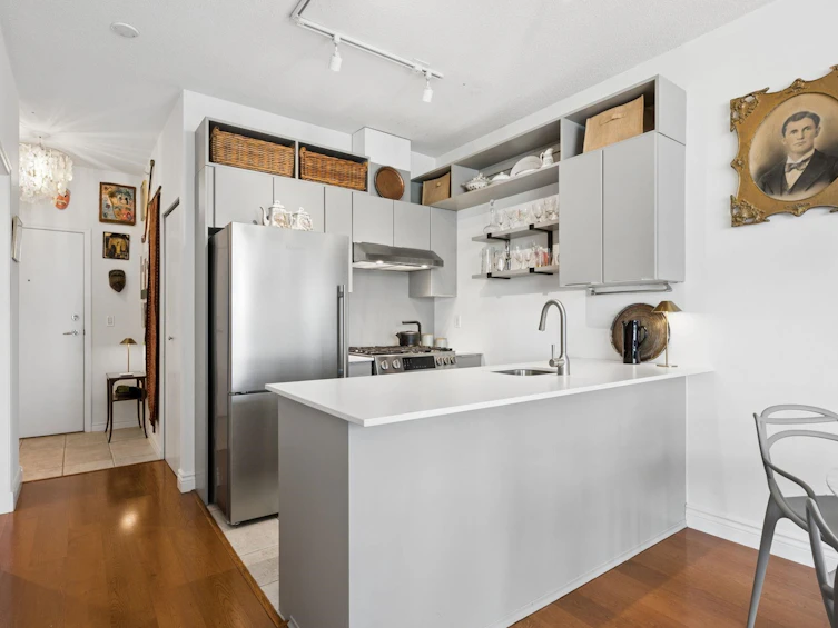705-1239 W Georgia Street, Vancouver, BC, V6B 4R8 - 10