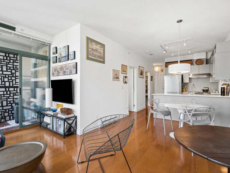 705-1239 W Georgia Street, Vancouver, BC, V6B 4R8 - 6