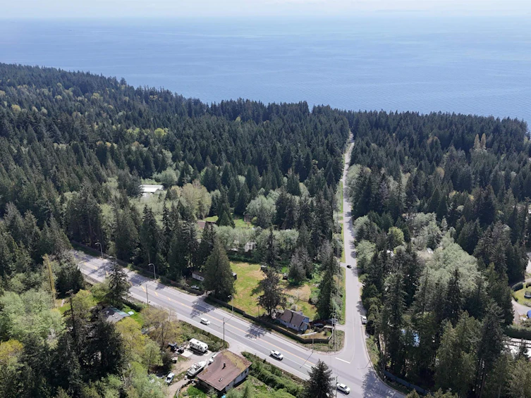 1010 Joe Road, Roberts Creek, BC, V0N 2W5 - 31
