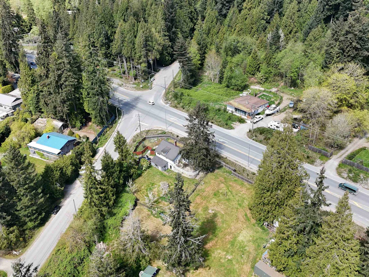 1010 Joe Road, Roberts Creek, BC, V0N 2W5 - 28