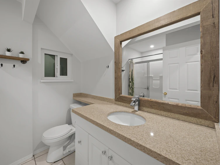 13507 15 Avenue, Surrey, BC, V4A 5H4 - 12