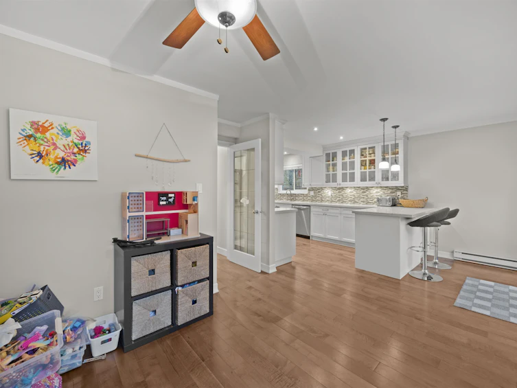 13507 15 Avenue, Surrey, BC, V4A 5H4 - 10