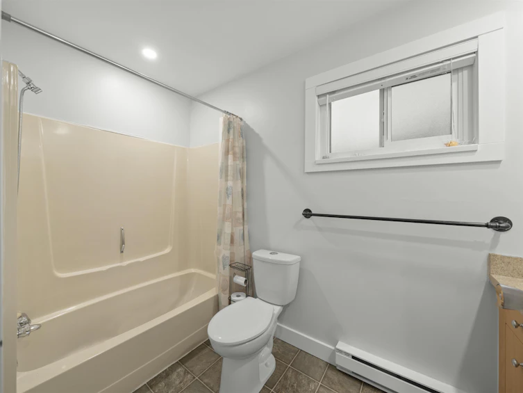 13507 15 Avenue, Surrey, BC, V4A 5H4 - 20