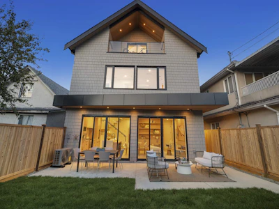 2-5033 Prince Albert Street - 2