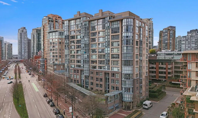 404-238 Alvin Narod Mews