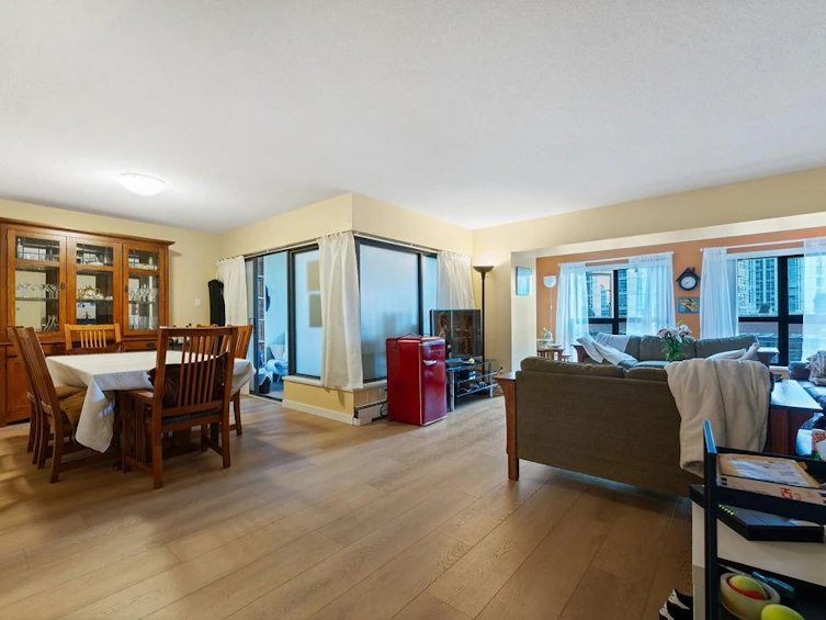 404-238 Alvin Narod Mews, Vancouver, BC, V6B 5Z3 - 4