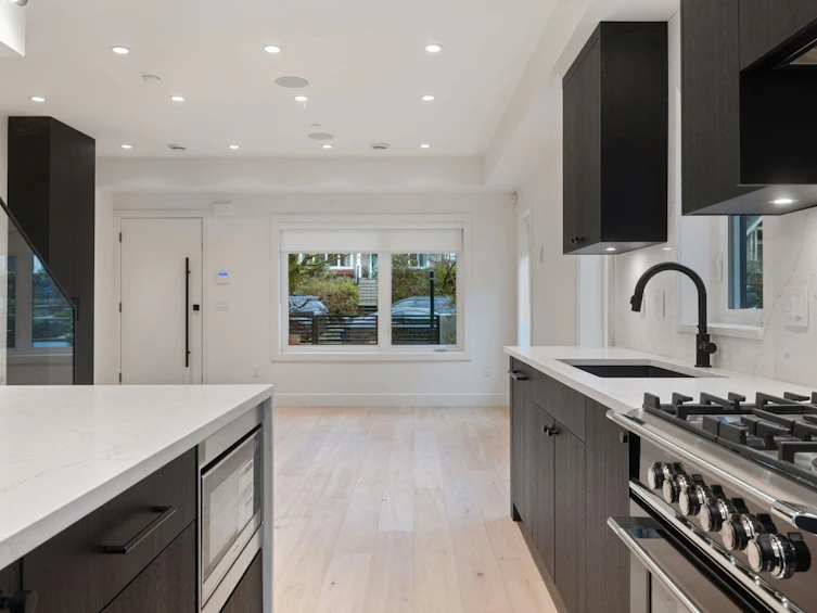 1-2541 Grant Street, Vancouver, BC, V5K 3G6 - 14