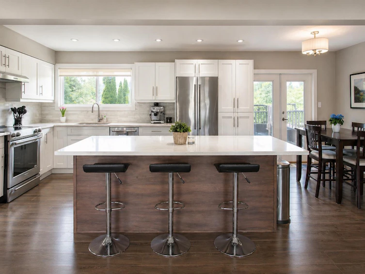 1820 Cedar Drive, Squamish, BC, V8B 0X6