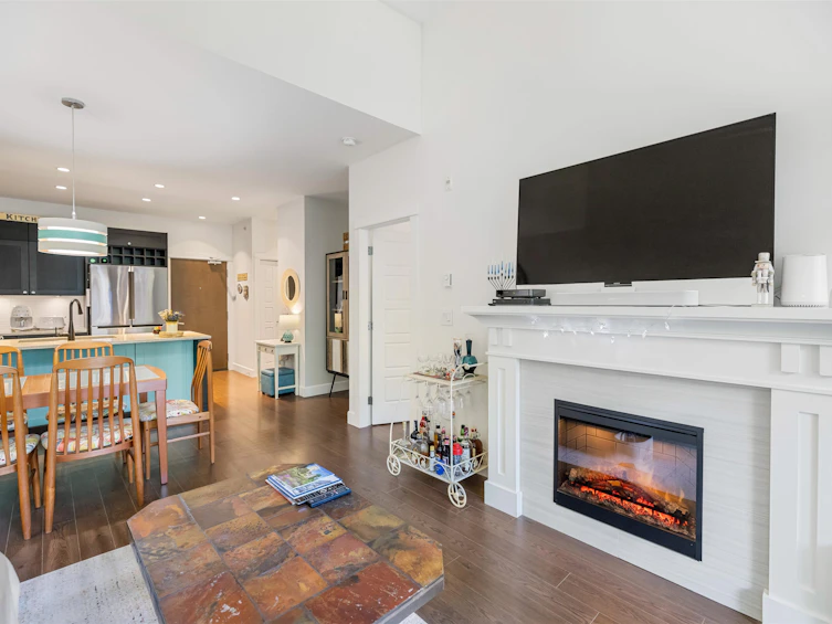 308-15185 36 Avenue, Surrey, BC, V3Z 4R3 - 5