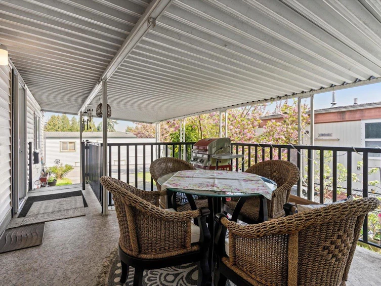 3-8220 King George Boulevard, Surrey, BC, V3W 6E1 - 4