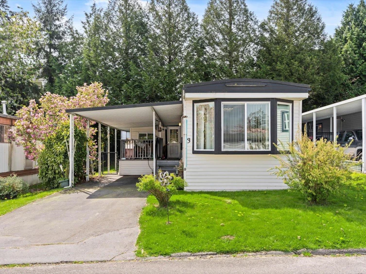 3-8220 King George Boulevard, Surrey, BC, V3W 6E1 - 2