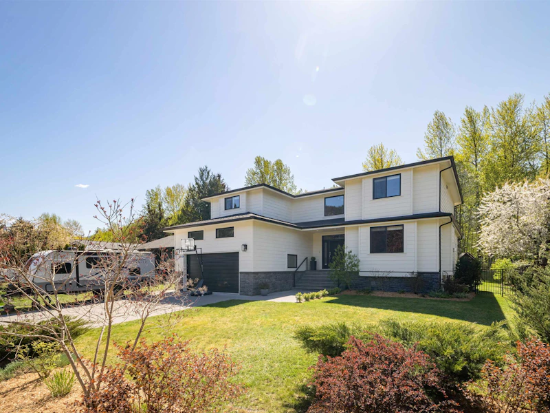 1422 Maple Crescent, Squamish BC V0N 1H0