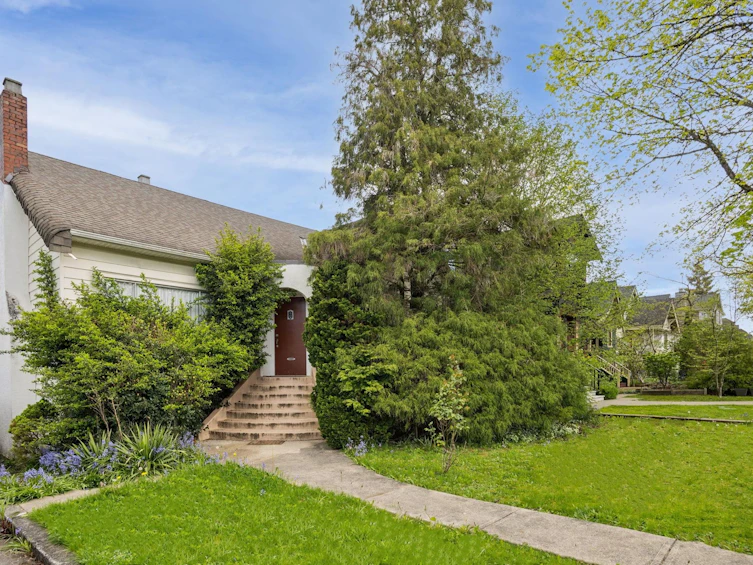 481 W 21st Avenue, Vancouver, BC, V5Y 2E6 - 13