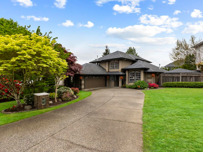 8129 154b Street, Surrey BC V3S 7X9