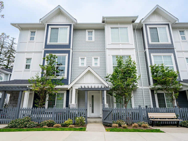 2-20321 80 Avenue, Langley, BC, V2Y 2A4