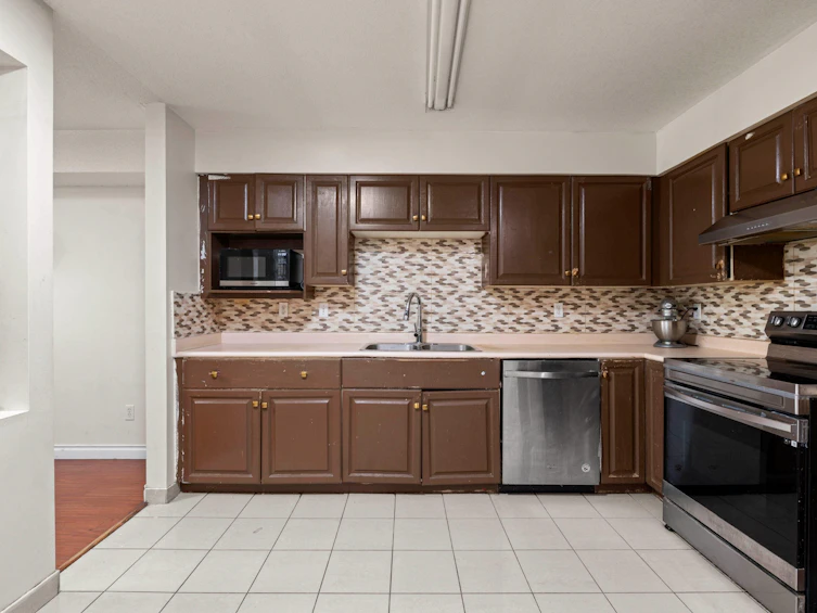 306-12101 80 Avenue, Surrey, BC, V3W 5V6 - 11
