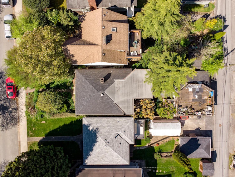 4137 Mcgill Street, Burnaby, BC, V5C 1M7 - 2