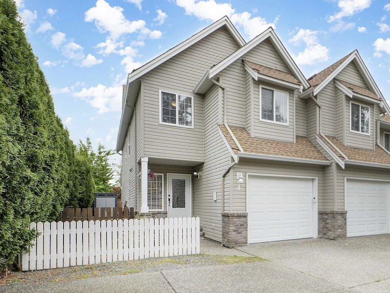 4 - 46277 Cessna Drive, Chilliwack BC V2P 1A7