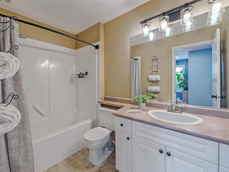 4-46277 Cessna Drive, Chilliwack, BC, V2P 1A7 - 21