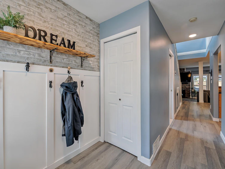 4-46277 Cessna Drive, Chilliwack, BC, V2P 1A7 - 4