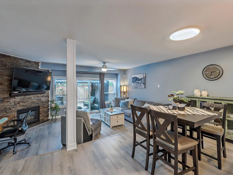 4-46277 Cessna Drive, Chilliwack, BC, V2P 1A7 - 8