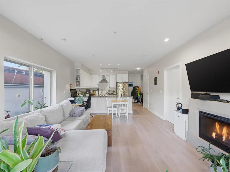 204-1273 Marine Drive, North Vancouver, BC, V7P 1T3 - 8