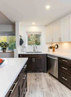 401 2295 Pandora Street