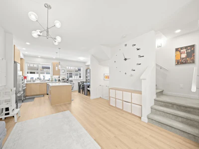 31-10311 River Drive - 4