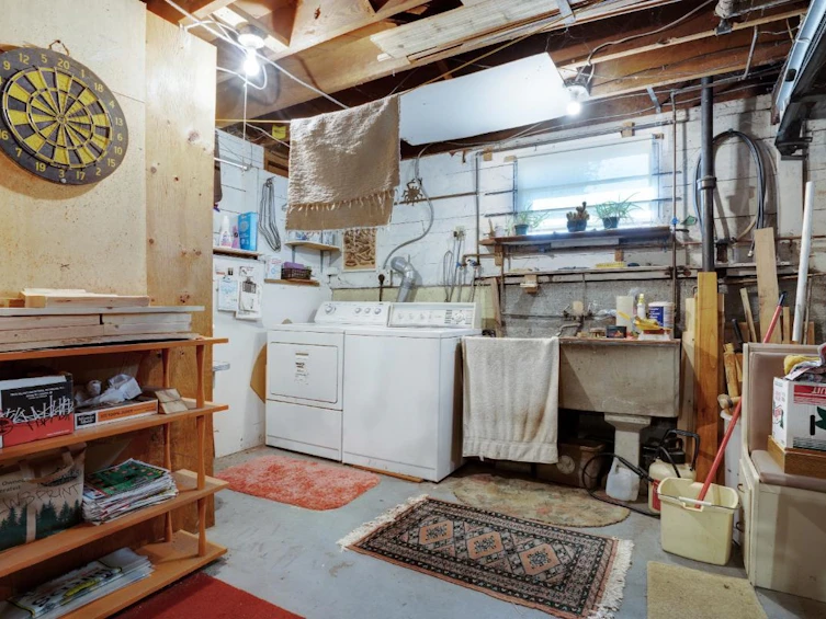 2396 W 18th Avenue, Vancouver, BC, V6L 1A8 - 24