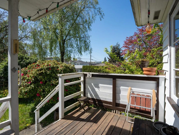 2396 W 18th Avenue, Vancouver, BC, V6L 1A8 - 25