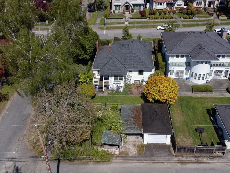 2396 W 18th Avenue, Vancouver, BC, V6L 1A8 - 38