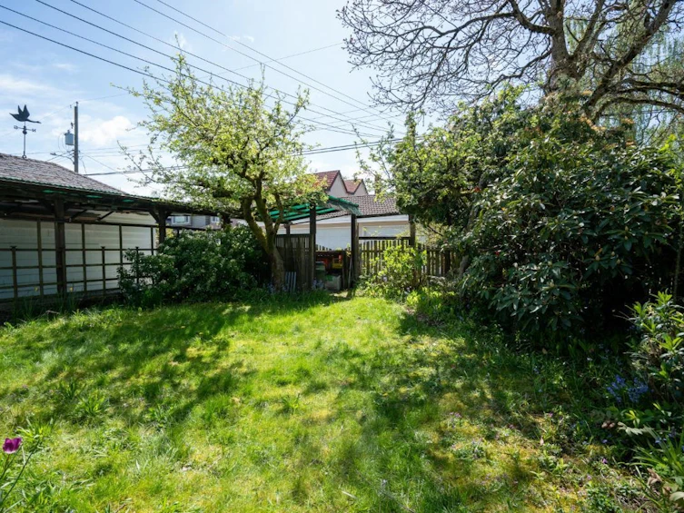 2396 W 18th Avenue, Vancouver, BC, V6L 1A8 - 33